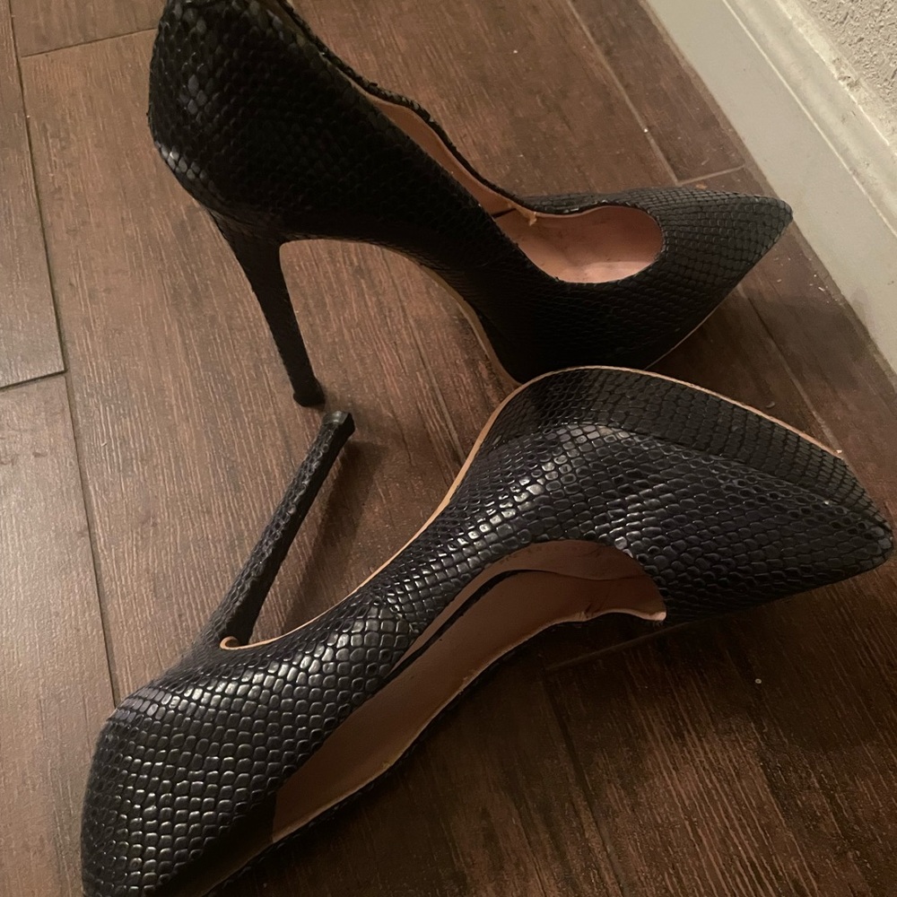Andrea Jovine Black Textured Heels